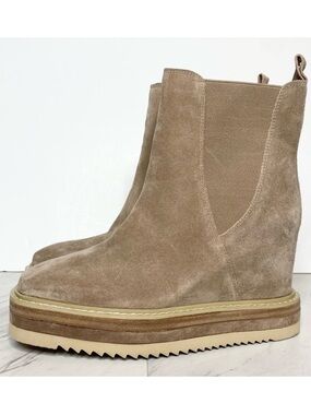 Vince Camuto Omassa Suede Wedge Heel Chelsea Bootie 8 1/2 M